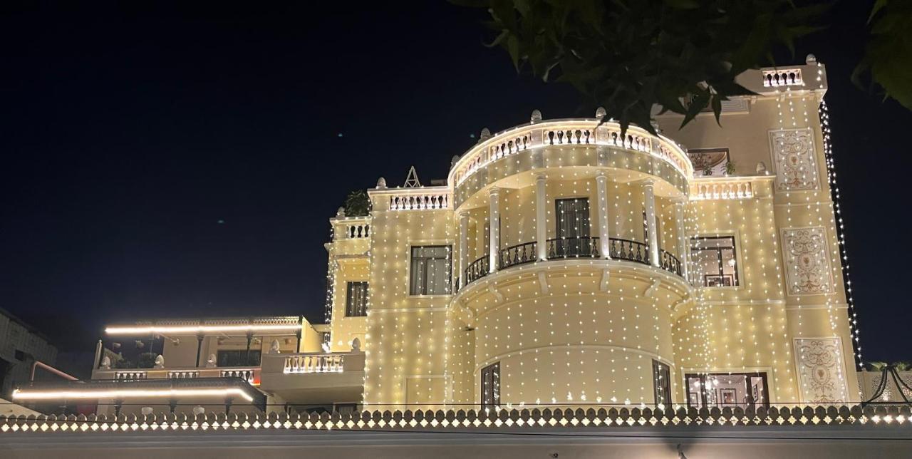 Ratnawali – A Vegetarian Heritage Hotel Jaipur Buitenkant foto