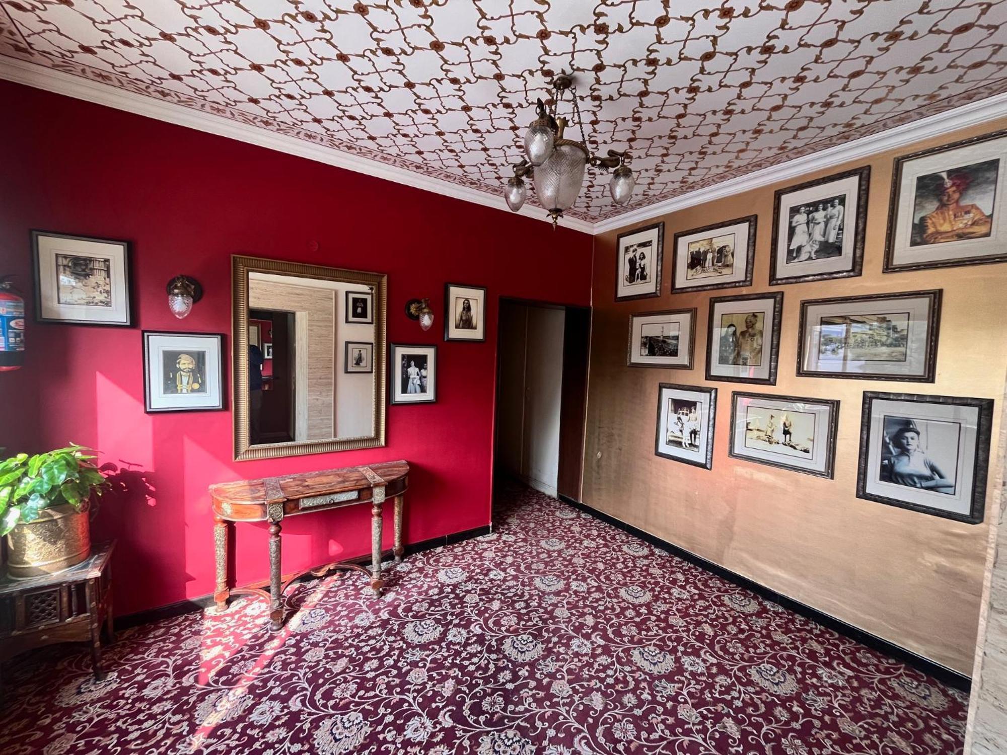 Ratnawali – A Vegetarian Heritage Hotel Jaipur Buitenkant foto