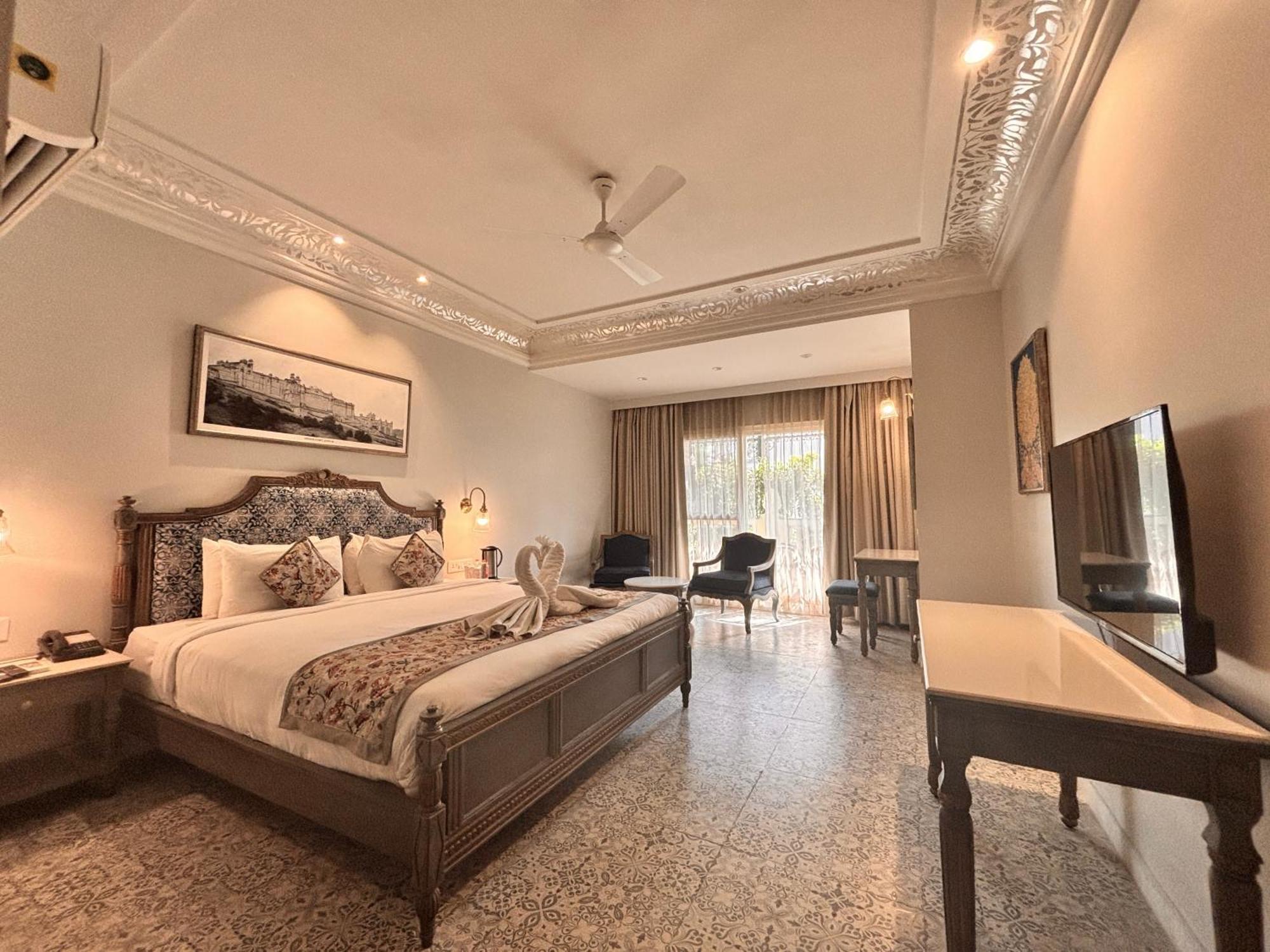 Ratnawali – A Vegetarian Heritage Hotel Jaipur Buitenkant foto