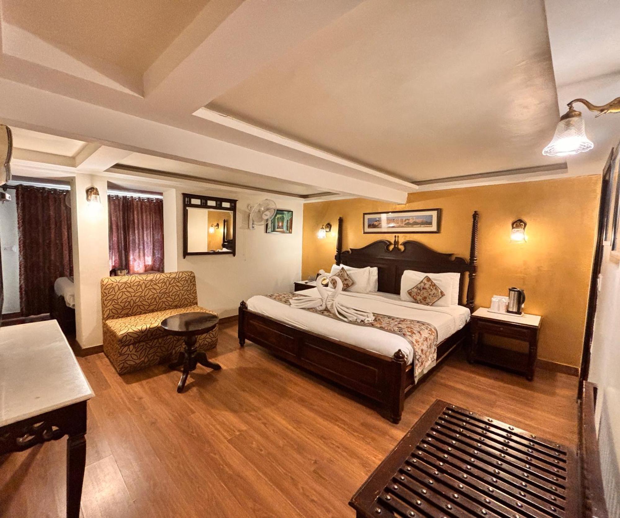 Ratnawali – A Vegetarian Heritage Hotel Jaipur Buitenkant foto