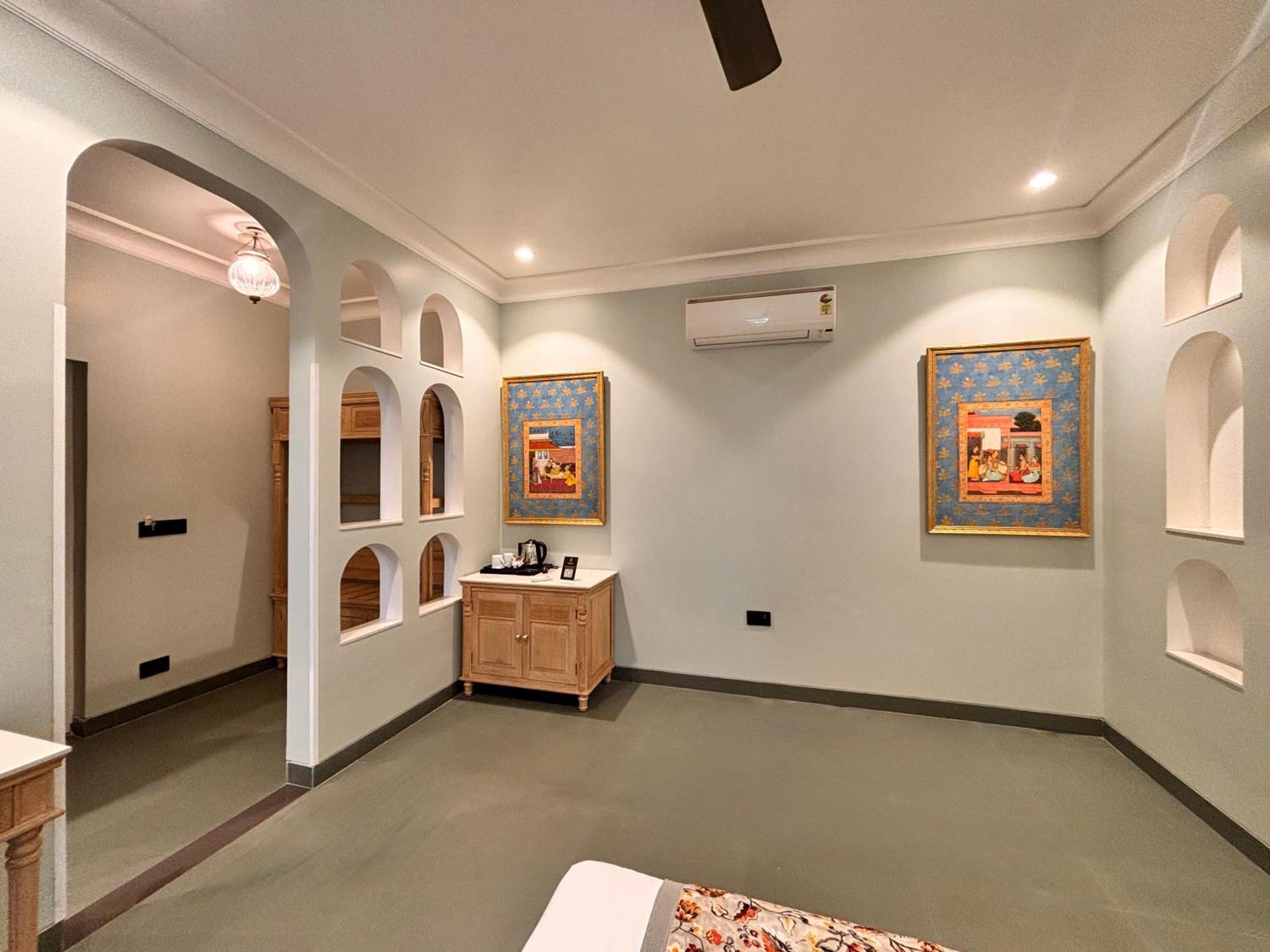 Ratnawali – A Vegetarian Heritage Hotel Jaipur Buitenkant foto
