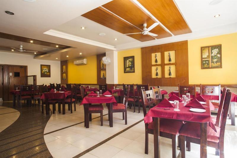 Ratnawali – A Vegetarian Heritage Hotel Jaipur Buitenkant foto