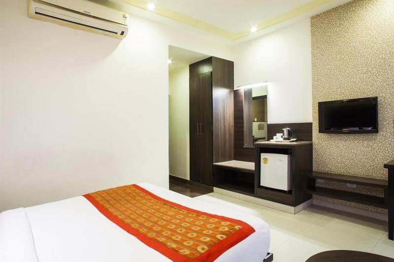 Ratnawali – A Vegetarian Heritage Hotel Jaipur Buitenkant foto