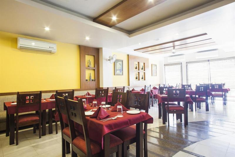Ratnawali – A Vegetarian Heritage Hotel Jaipur Buitenkant foto